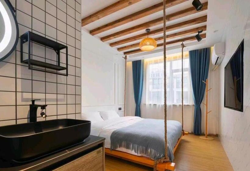 Pensjonat Geometric Home White Space B&b