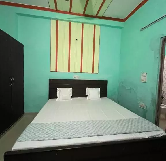 Majatalo Radhika Residency