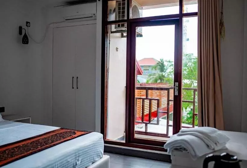 پانسیون Silver Oasis Maldives