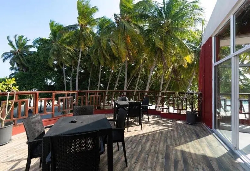 پانسیون Silver Oasis Maldives