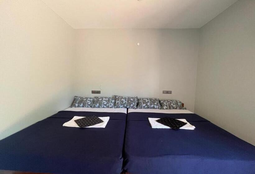 Selvas Eden Resort With River View Near Boat House