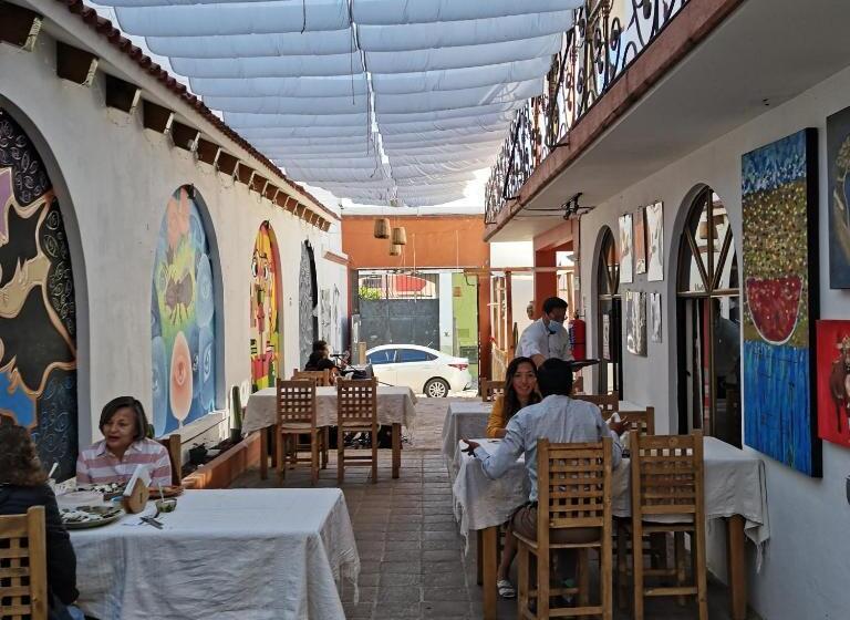 Aamiaismajoitus (B&B) Encuentro Maguey