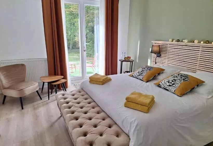 Aamiaismajoitus (B&B) Le Pré Du Buis