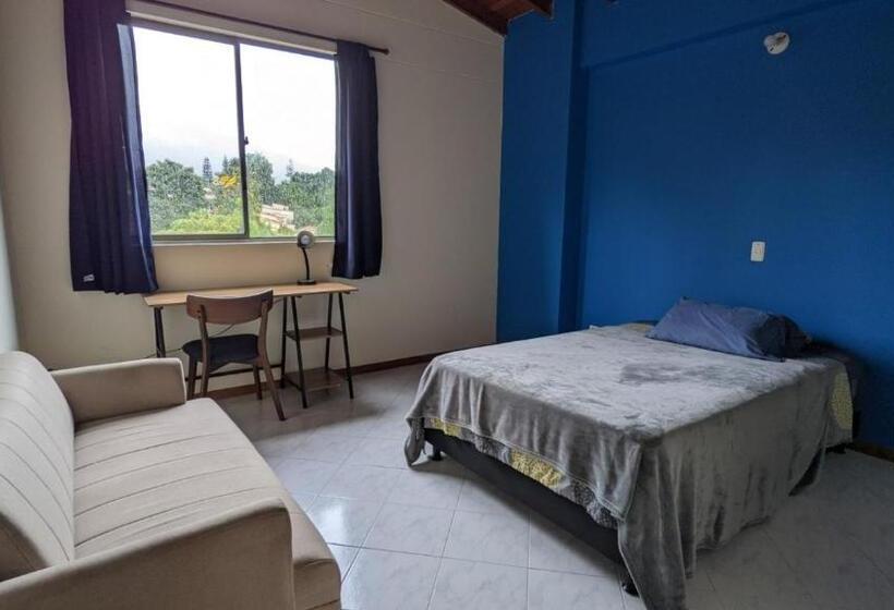 Bed & Breakfast Semidouble Room At Medellín S Best Location