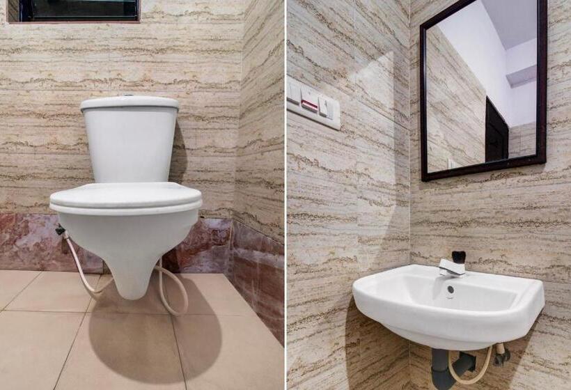 Collection O Hotel Partha International