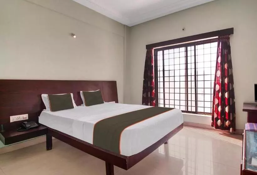 Collection O Hotel Partha International