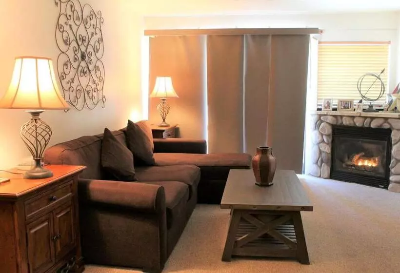 Cozy Ski Chalet   Only 120 Yds To Lift! King Bed