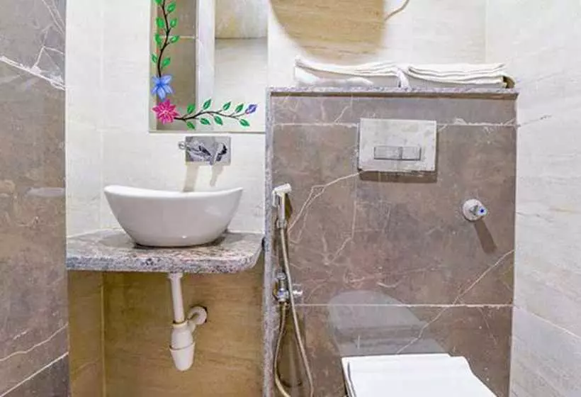 Fabhotel Bohra International