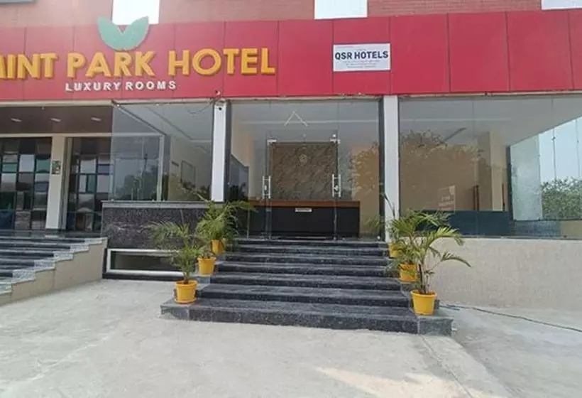 Fabhotel Mint Park   Nr Nmims College