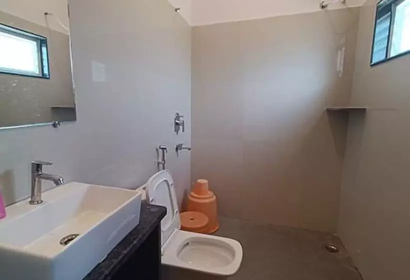 Fabhotel Mint Park   Nr Nmims College