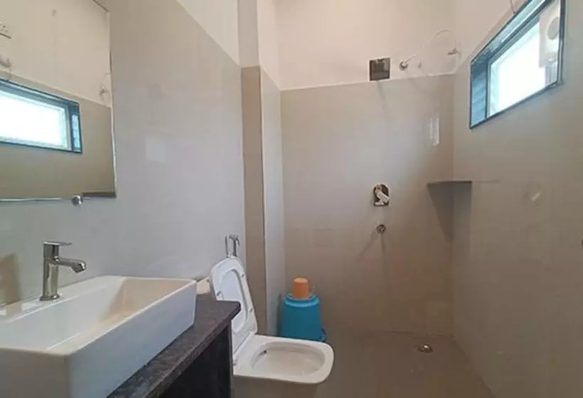 Fabhotel Mint Park   Nr Nmims College