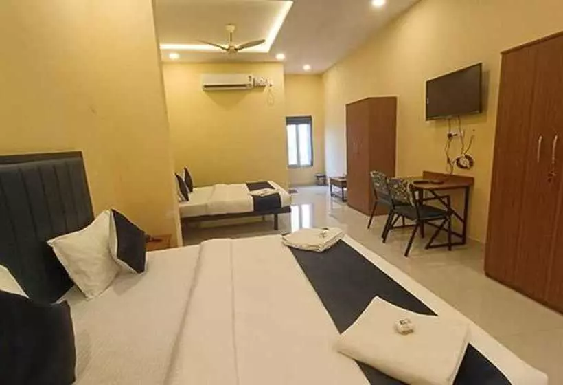 Fabhotel Mint Park   Nr Nmims College