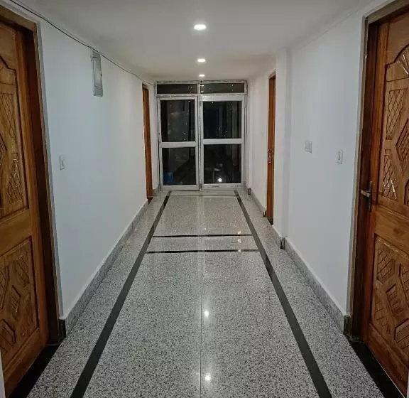 ホテル Atithi Grand