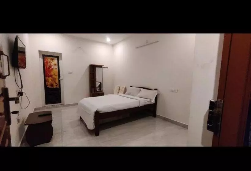 Hotel Cloud Residency Yercaud