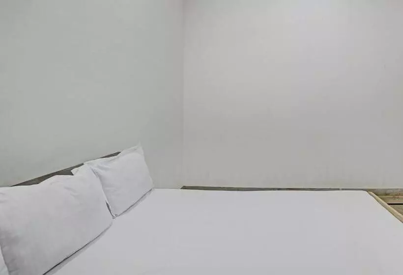 ホテル Oyo Deewan Banquets & Resort