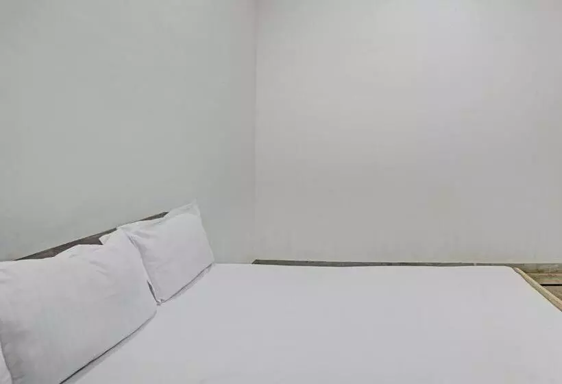 ホテル Oyo Deewan Banquets & Resort