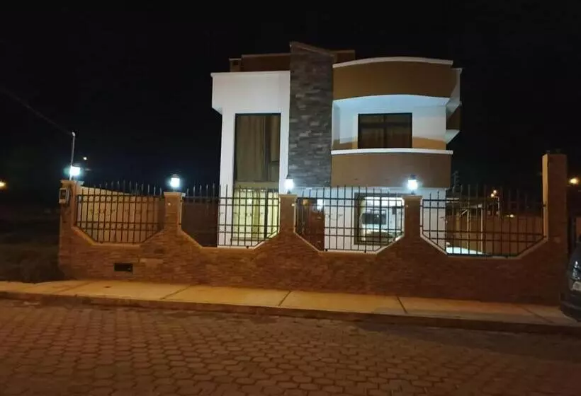 Hotelli Rondador Cotopaxi