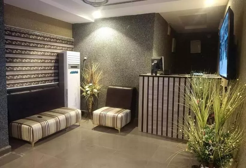 هتل Sapito Residence And Suite