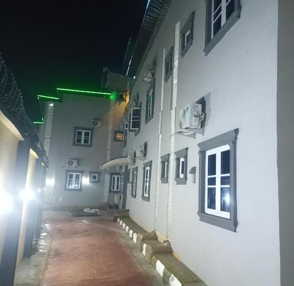 هتل Sapito Residence And Suite