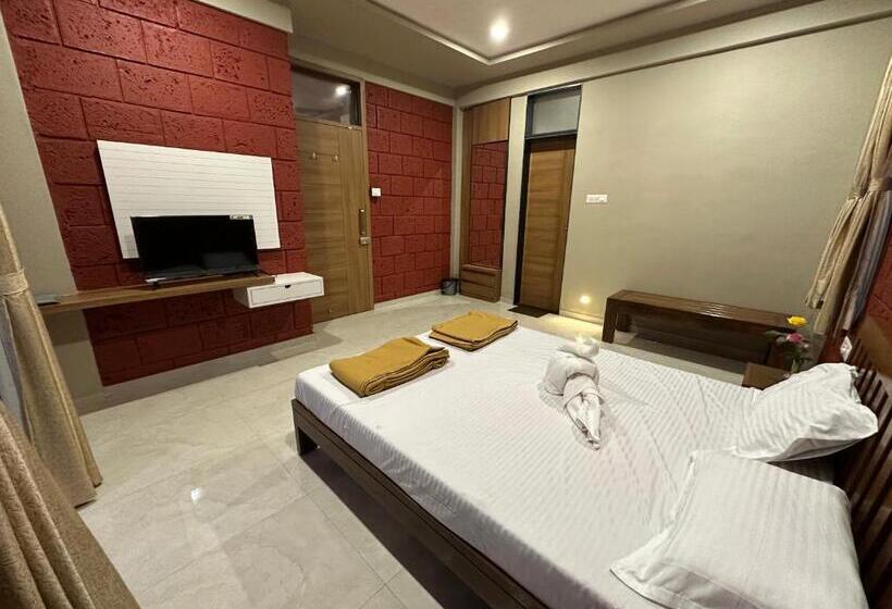 فندق The Oasis Resort