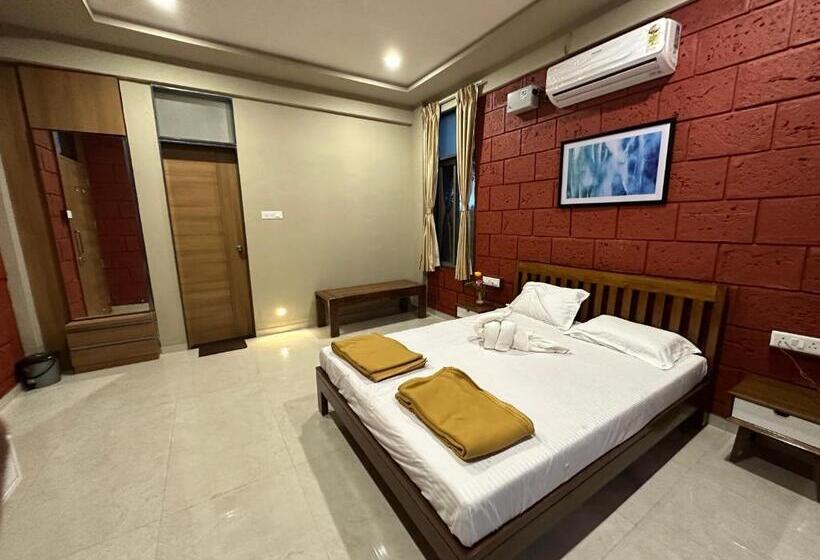 فندق The Oasis Resort