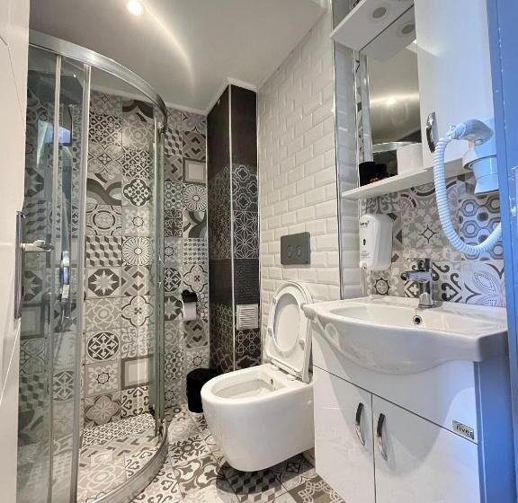 ホテル The Sisli Luxury Corner Suit