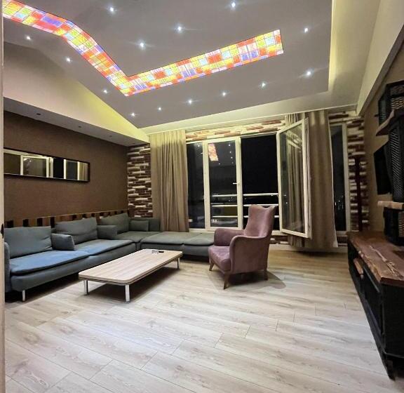 ホテル The Sisli Luxury Corner Suit