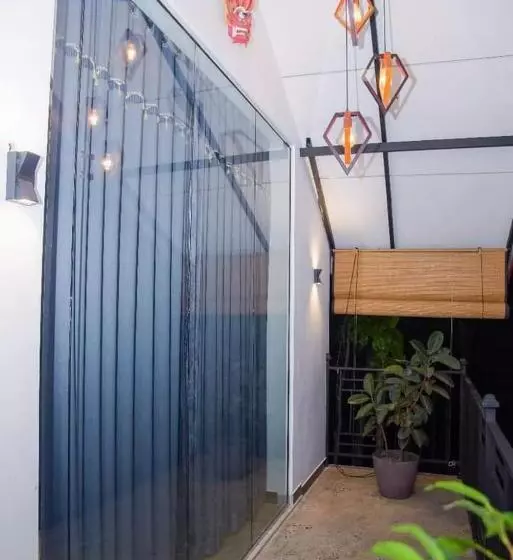 Lotus Cool Hotel And Restaurant