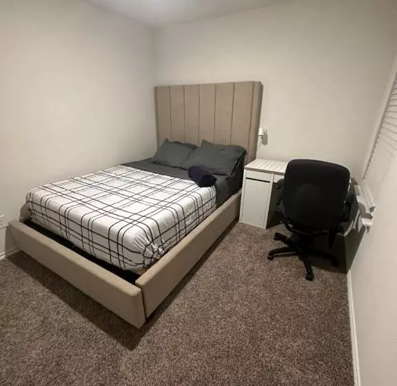 Majatalo Cozy Room In A Quiet House For Professionals / Business Travel