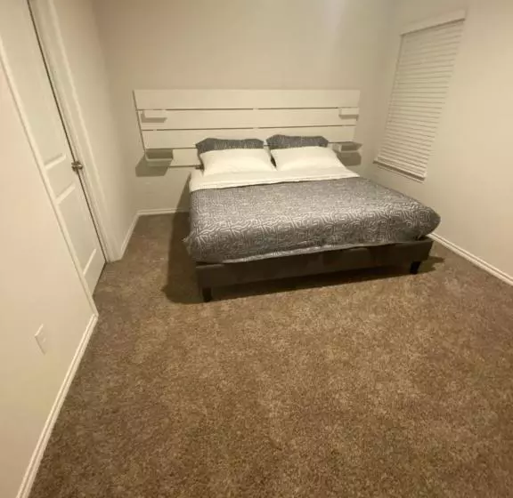 Majatalo Cozy Room In A Quiet House For Professionals / Business Travel