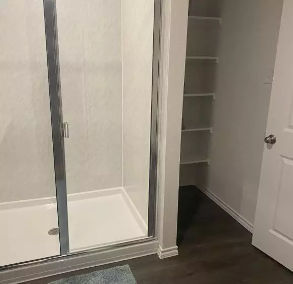 Majatalo Cozy Room In A Quiet House For Professionals / Business Travel