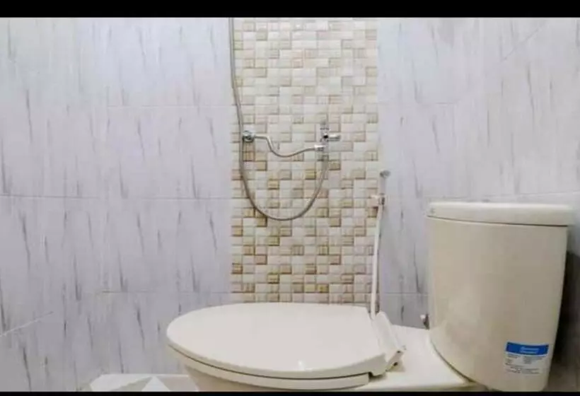 پانسیون Guest House Nusa Indah Batu Malang