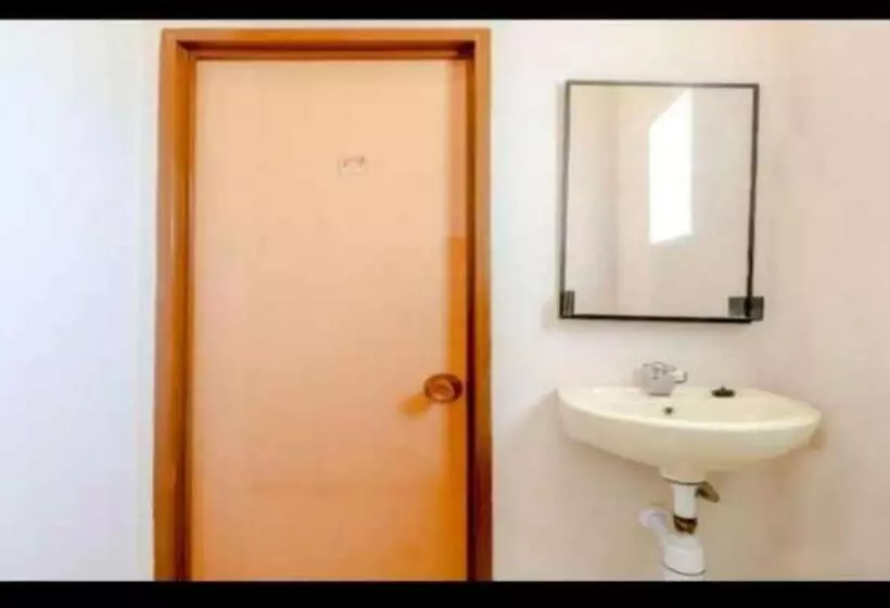پانسیون Guest House Nusa Indah Batu Malang
