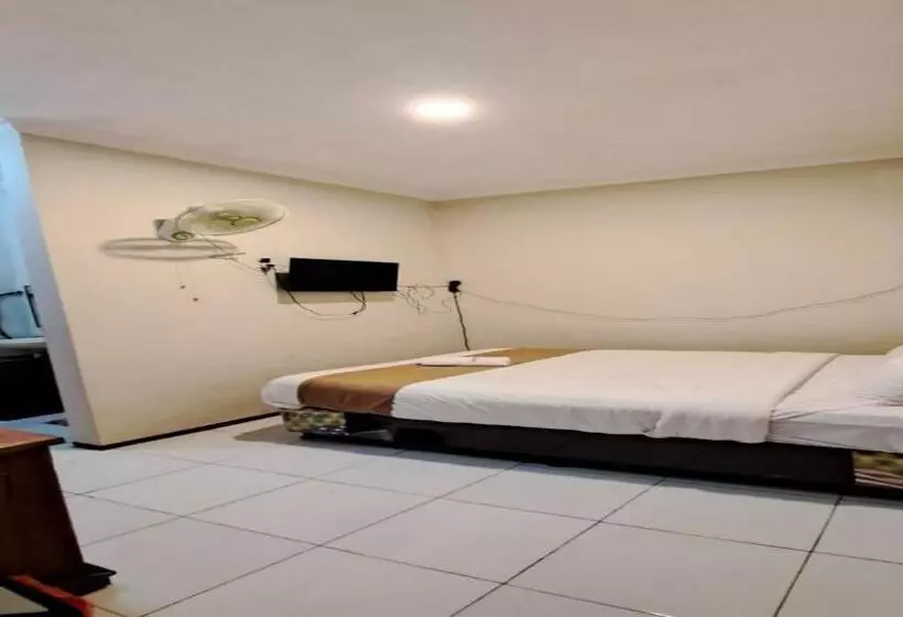 پانسیون Guest House Nusa Indah Batu Malang