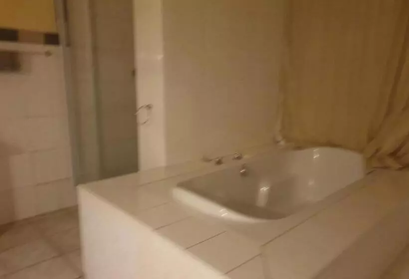 Majatalo Randgate Guesthouse