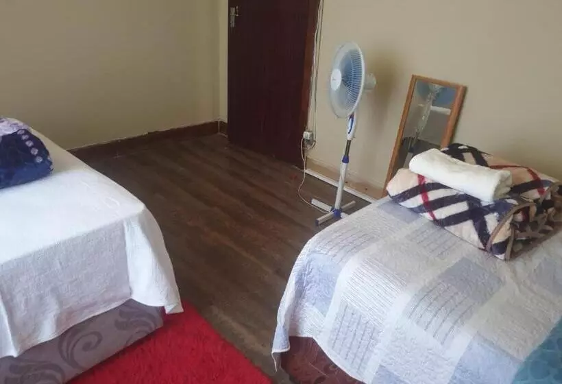 Majatalo Randgate Guesthouse