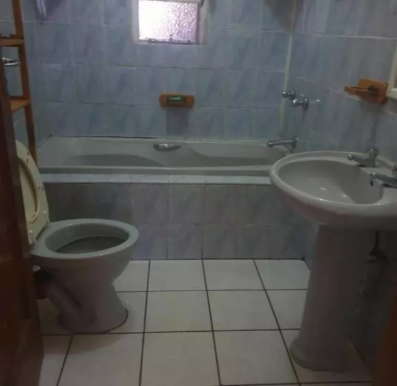 Majatalo Randgate Guesthouse