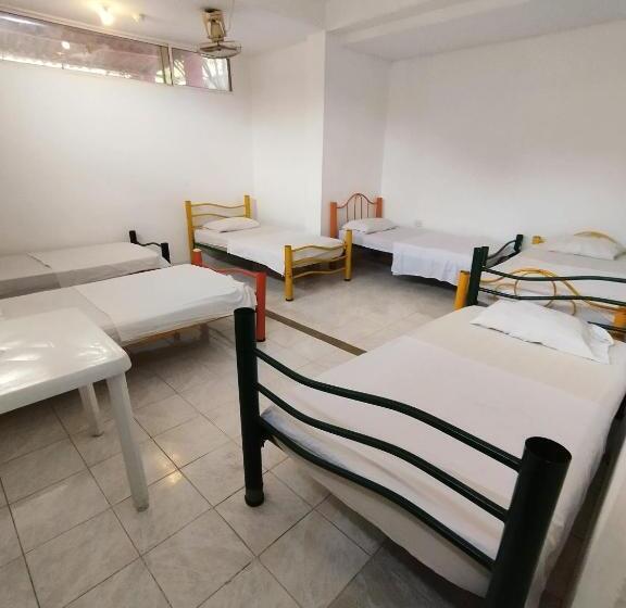 پانسیون Sierraventura Hostel