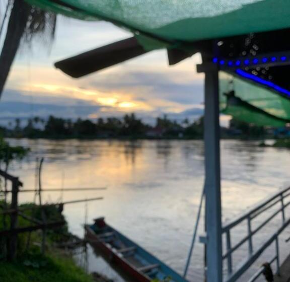 Pensão Som O Guesthouse