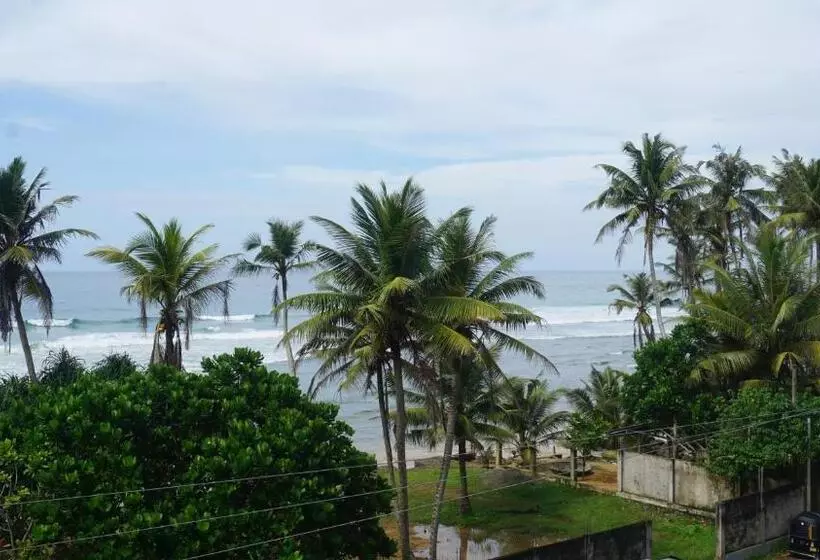 Majatalo Surf View Resort