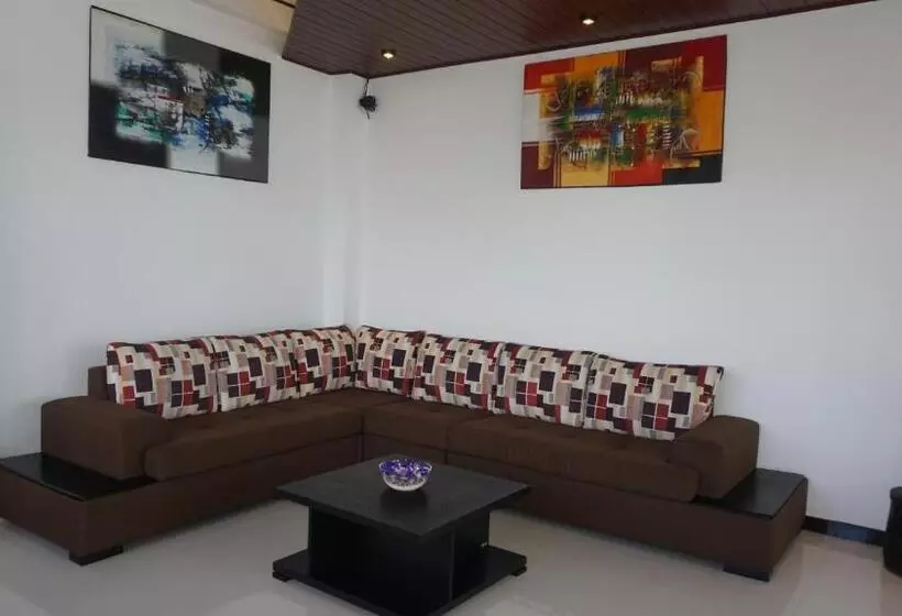 Majatalo Surf View Resort