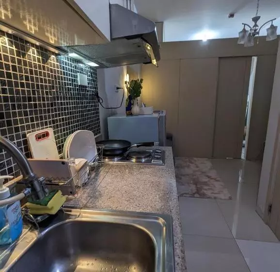 Staycation In Manila