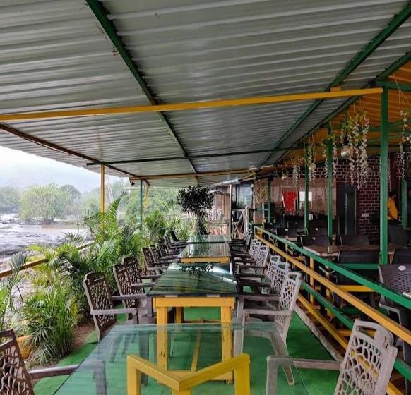 The Woods Resort Atvan Village