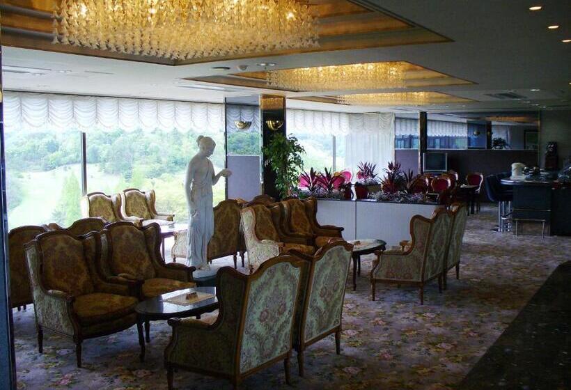 舞鶴カントリークラブ　ホテルロージュ