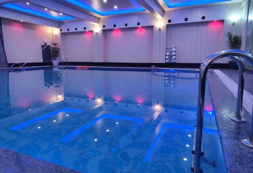 Arco Hotels And Resorts Srinagar