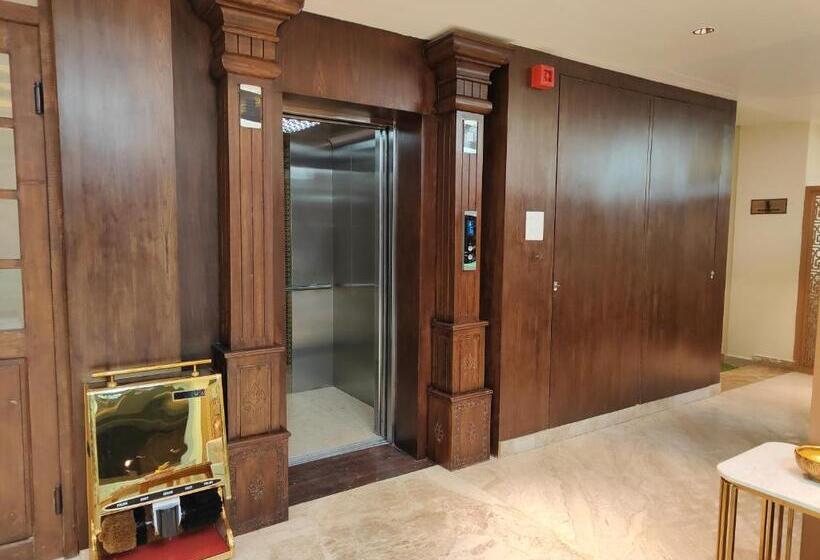 Arco Hotels And Resorts Srinagar