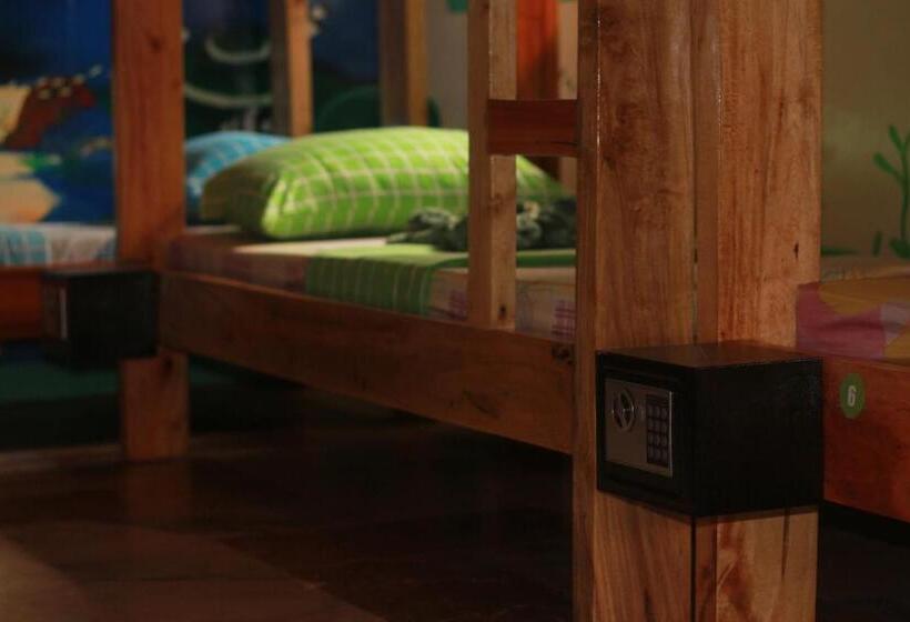 Atlas Hostel Malapascua