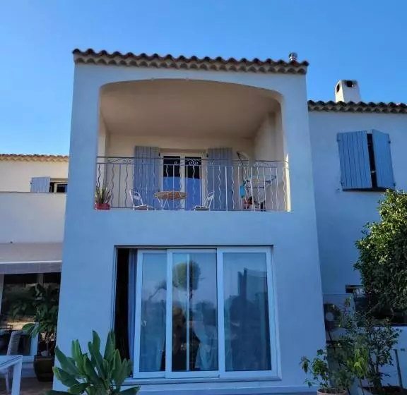 تختخواب و صبحانه Chambre Confortable Vue Sur Mer