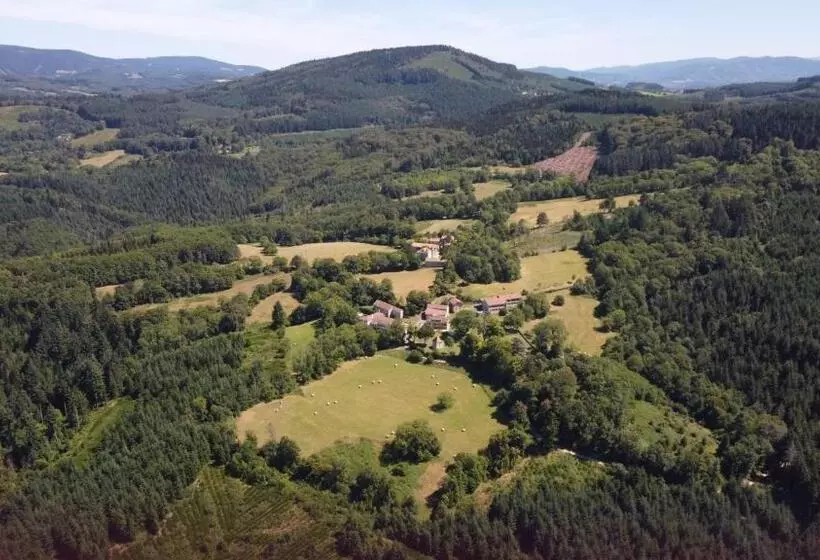 ベッドアンドブレックファースト Domaine De Montvianeix