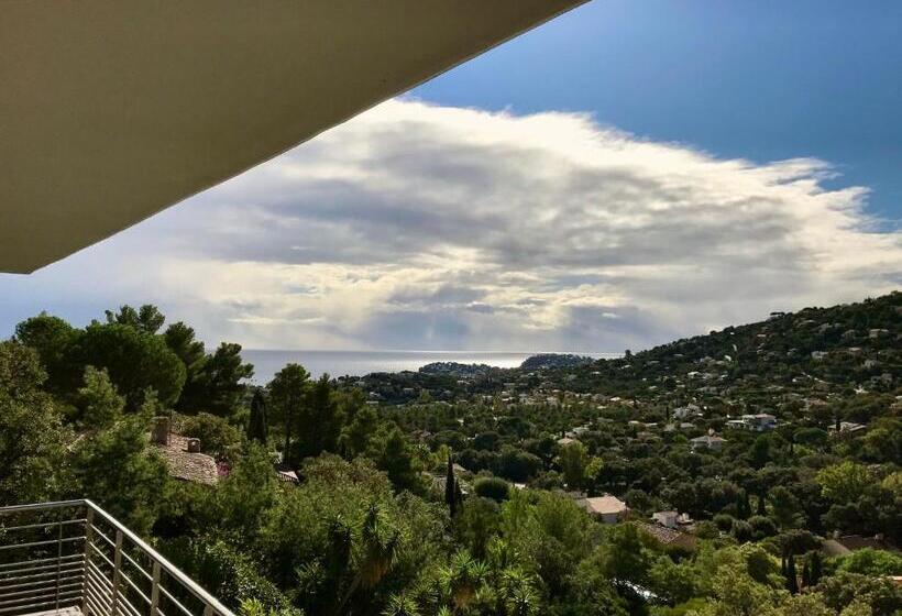 Bed and Breakfast Villa Hirondelles 35